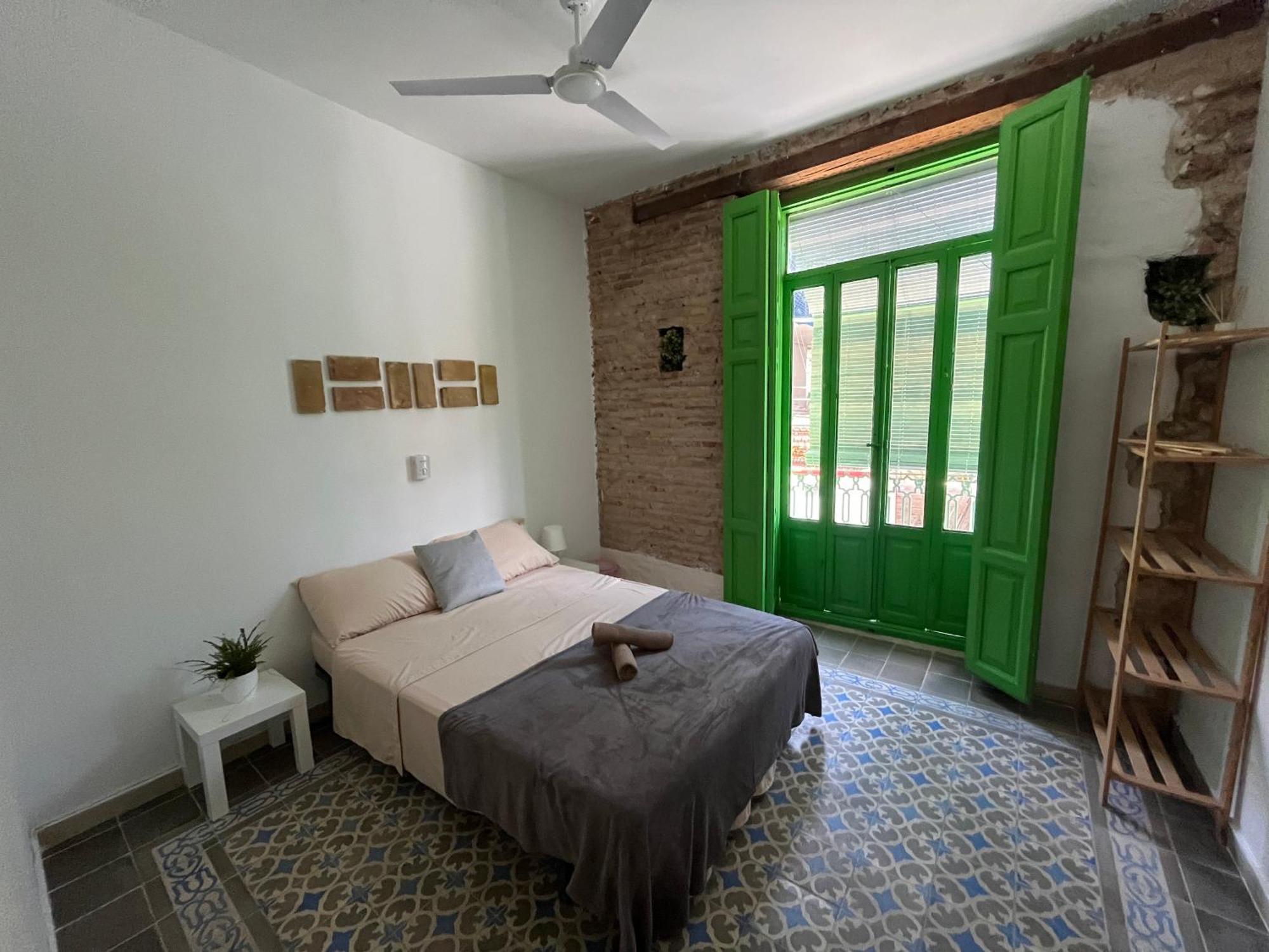 Kiwi Rooms Auto Check-In Valencia Phòng bức ảnh